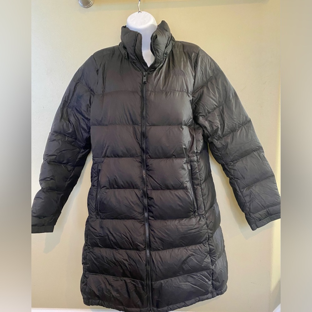 North face metropolis parka size large - slash/tear on back